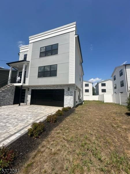 Linden City, NJ 07036,937 Worth Ave