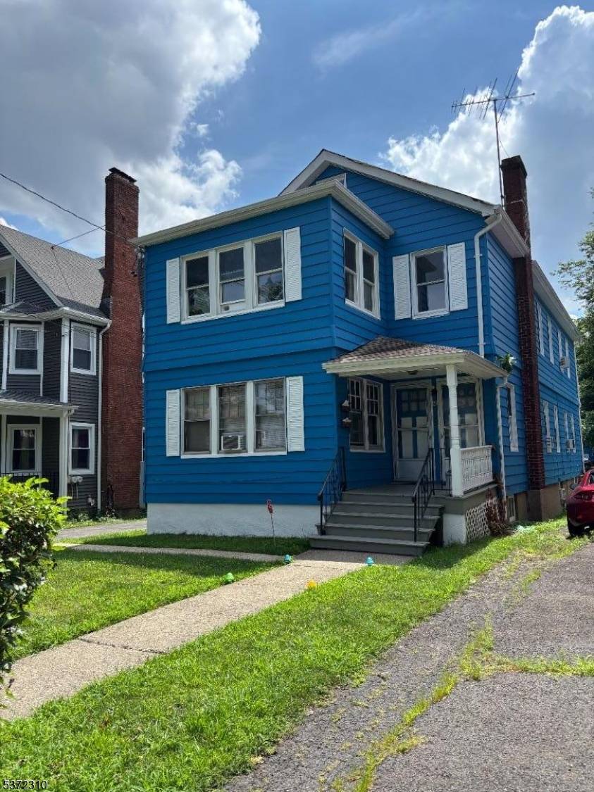 Montclair Twp., NJ 07042,26 Elmwood Ave #2