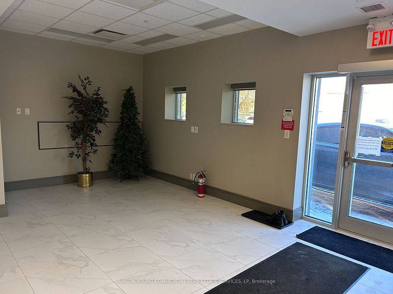 Toronto W05, ON M3J 1Z9,46 LePage CT #Unit A