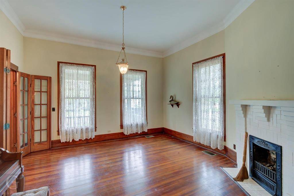 Minden, LA 71055,311 East and West Street