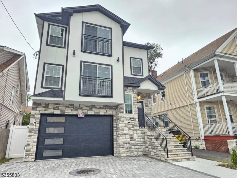 Elizabeth City, NJ 07202,122 Alton St