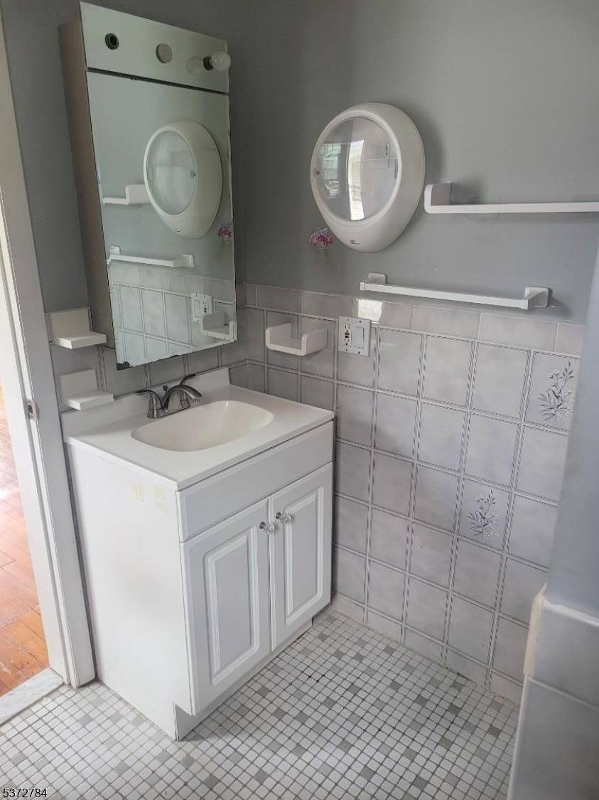 Lyndhurst Twp., NJ 07071,614 10Th St