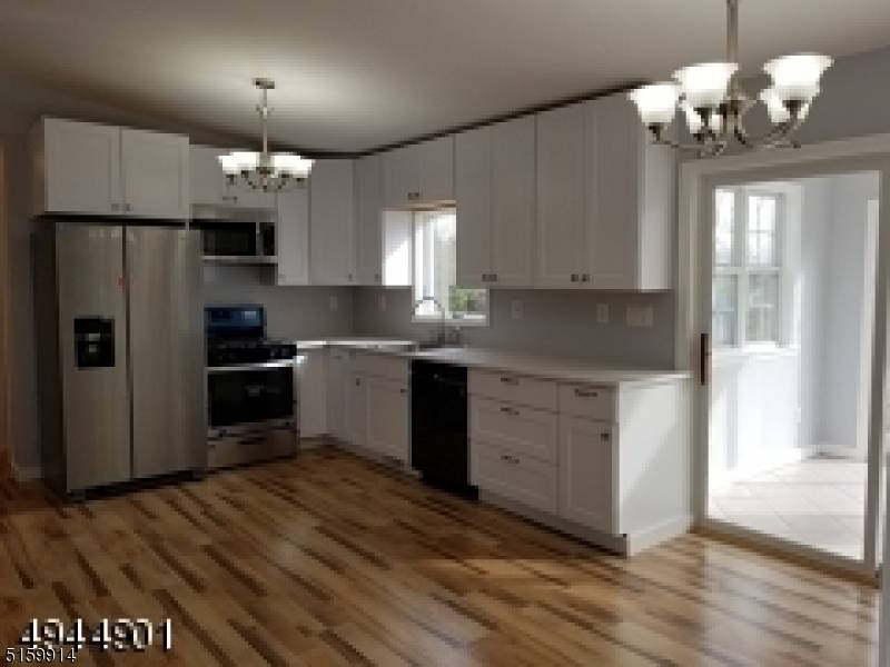 Raritan Twp., NJ 08551,107 Everitts Rd