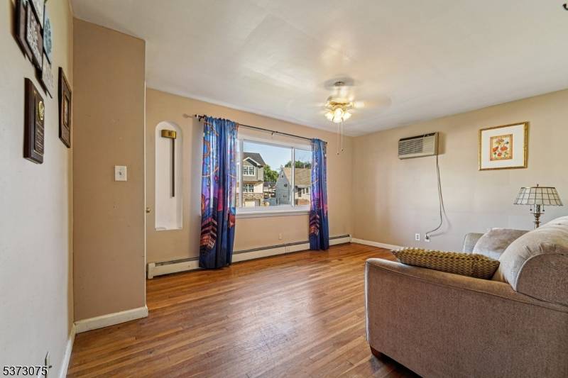Little Ferry Boro, NJ 07643,1 Velock Dr