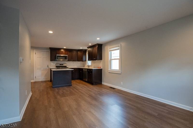 Rahway City, NJ 07065,1726 Park St #1