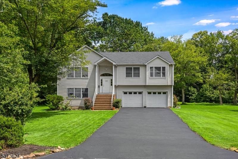 Berkeley Heights Twp., NJ 07922,43 Kuntz Avenue