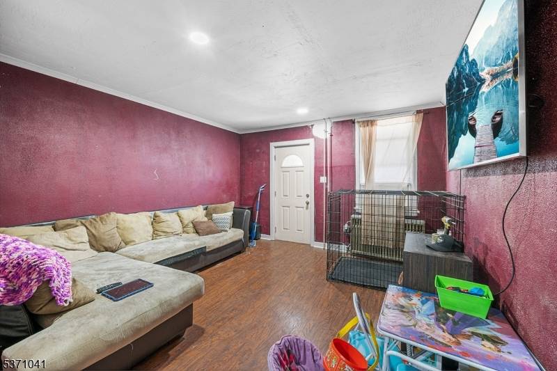 Phillipsburg Town, NJ 08865,157 Mercer St