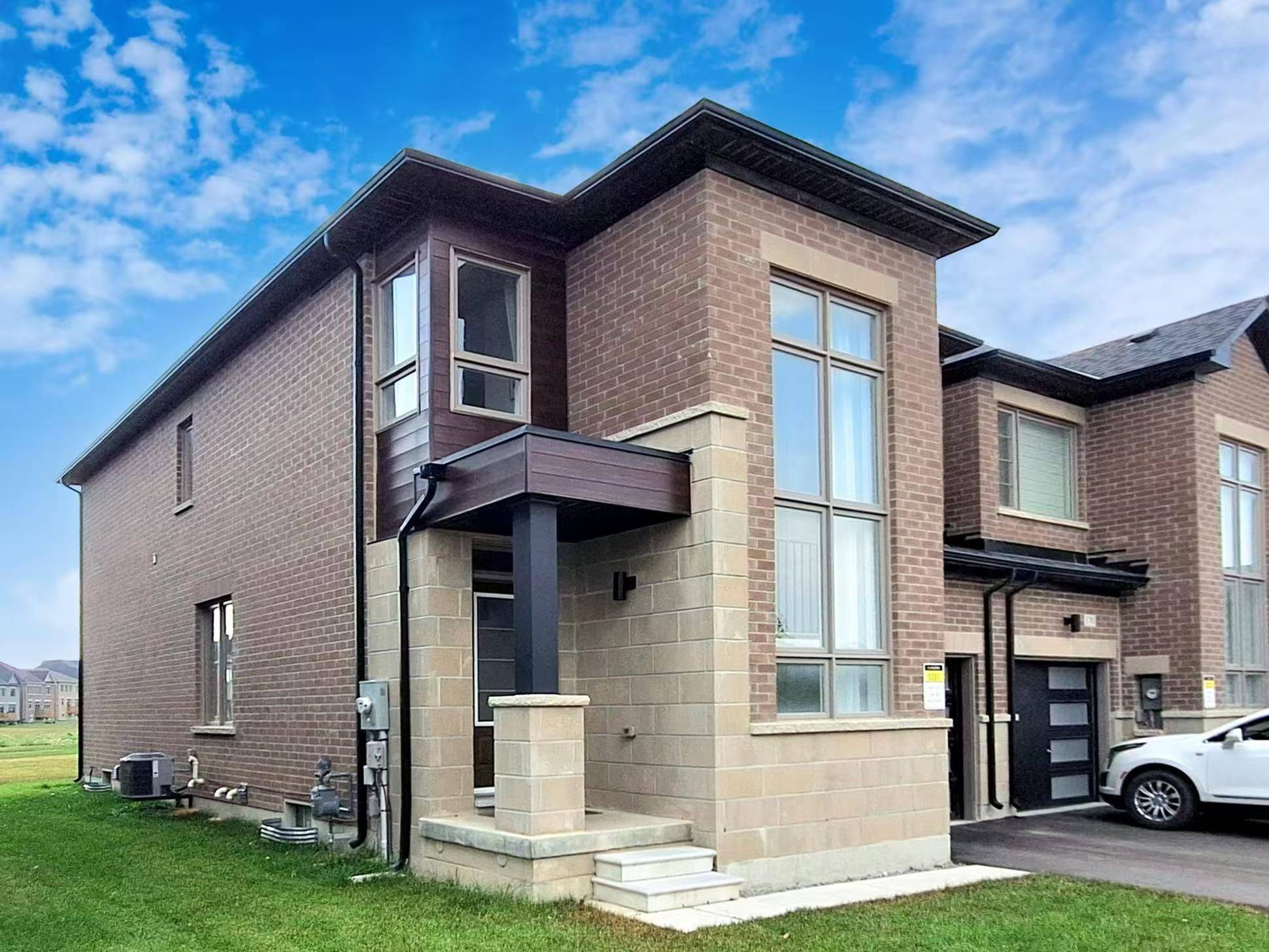 East Gwillimbury, ON L9N 0V7,168 Silk Twist DR