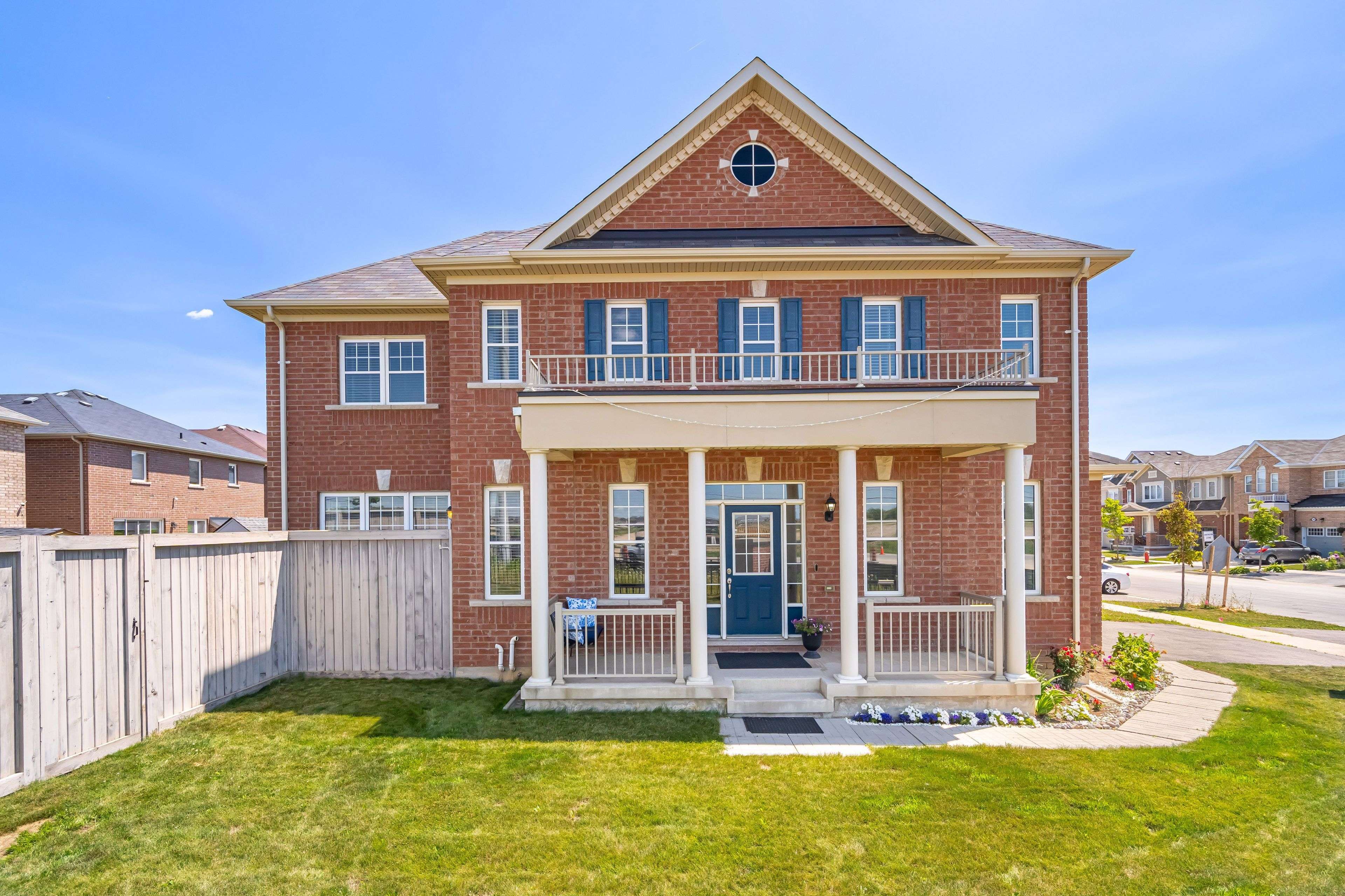 Brampton, ON L7A 4T4,581 Edenbrook Hill DR