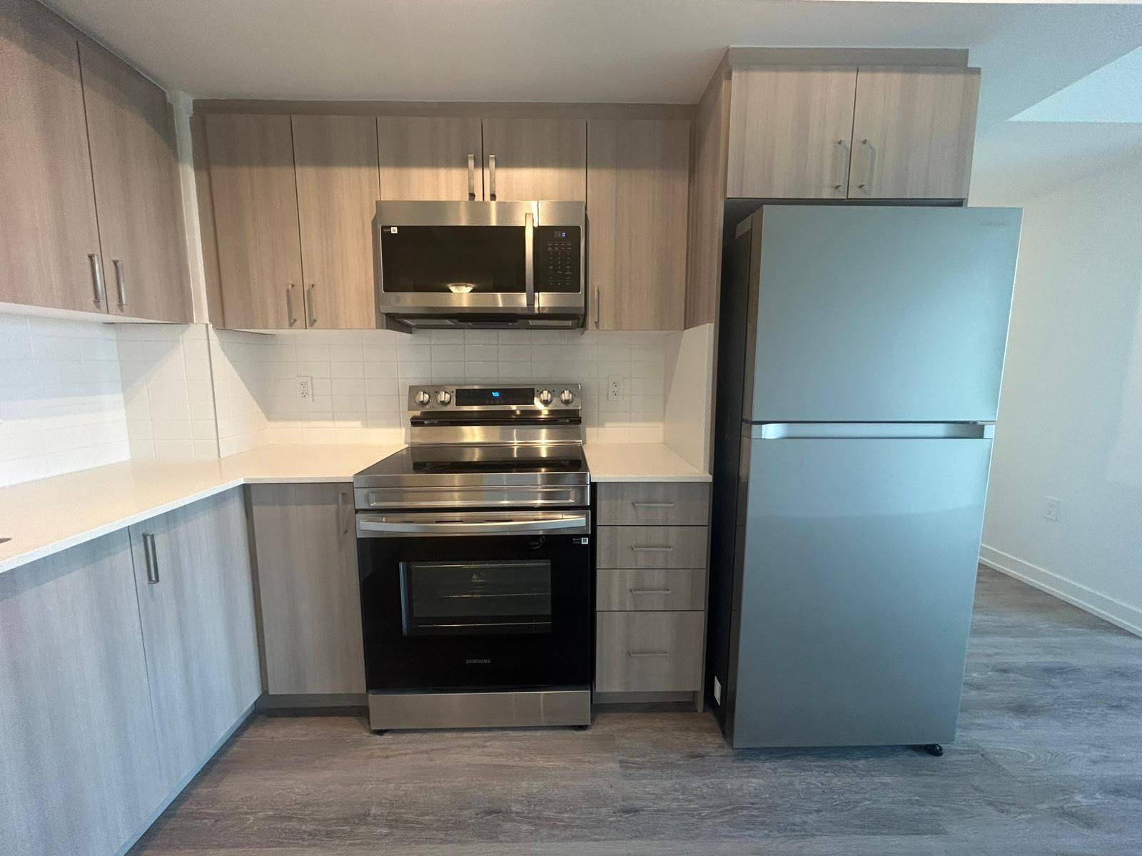 Toronto W04, ON M6B 0B1,556 Marlee AVE #708