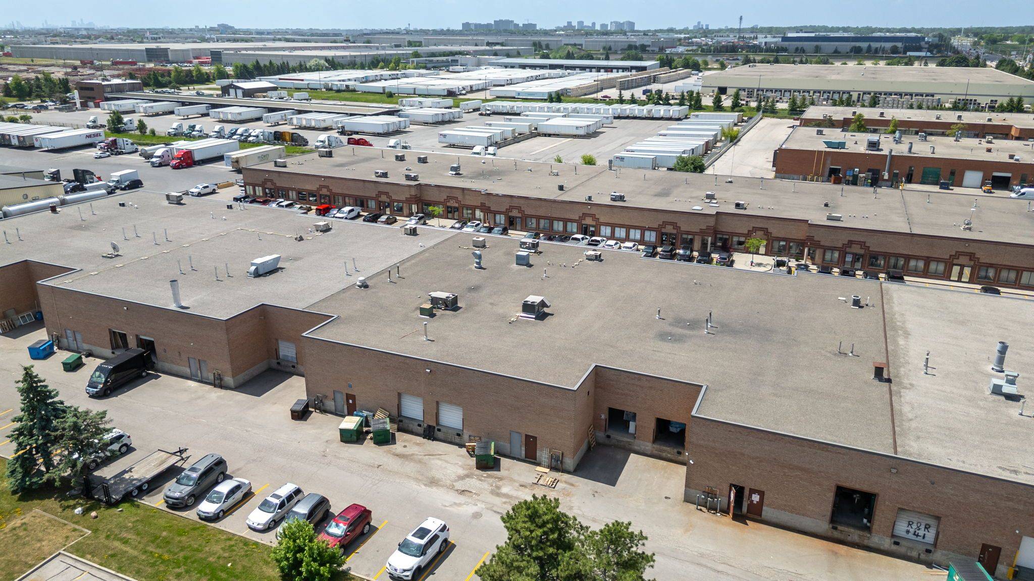 Brampton, ON L6S 5T4,2053 Williams Pkwy #37
