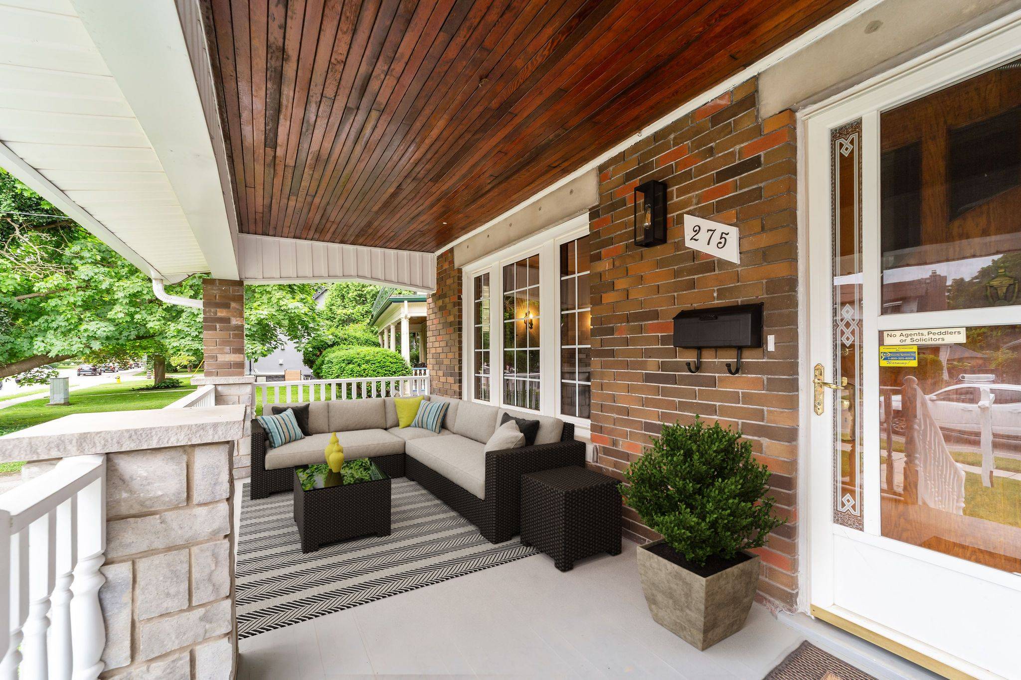 London South, ON N6C 3Y7,275 Ridout ST S