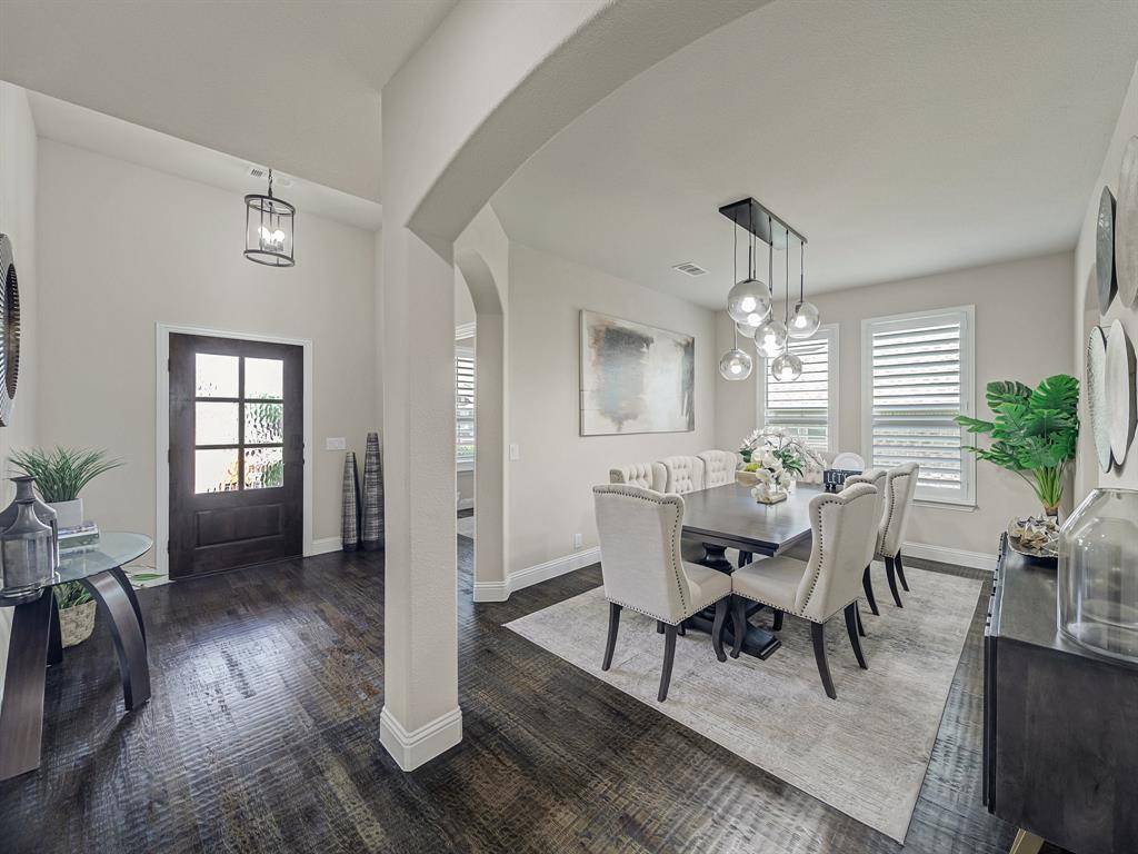 Van Alstyne, TX 75495,517 Thompson Drive