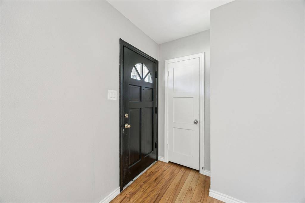 Dallas, TX 75235,2832 cherrywood Avenue