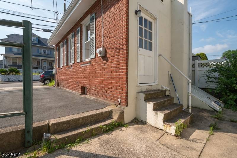 Little Falls Twp., NJ 07424,214 Woodcliff Ave-Unit 1 #1