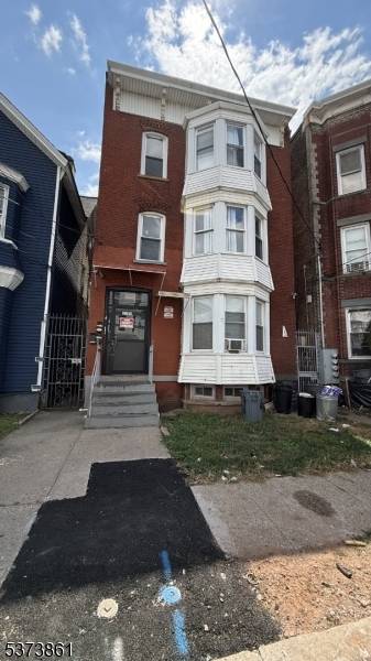 Elizabeth City, NJ 07201,1124 Hampton Pl