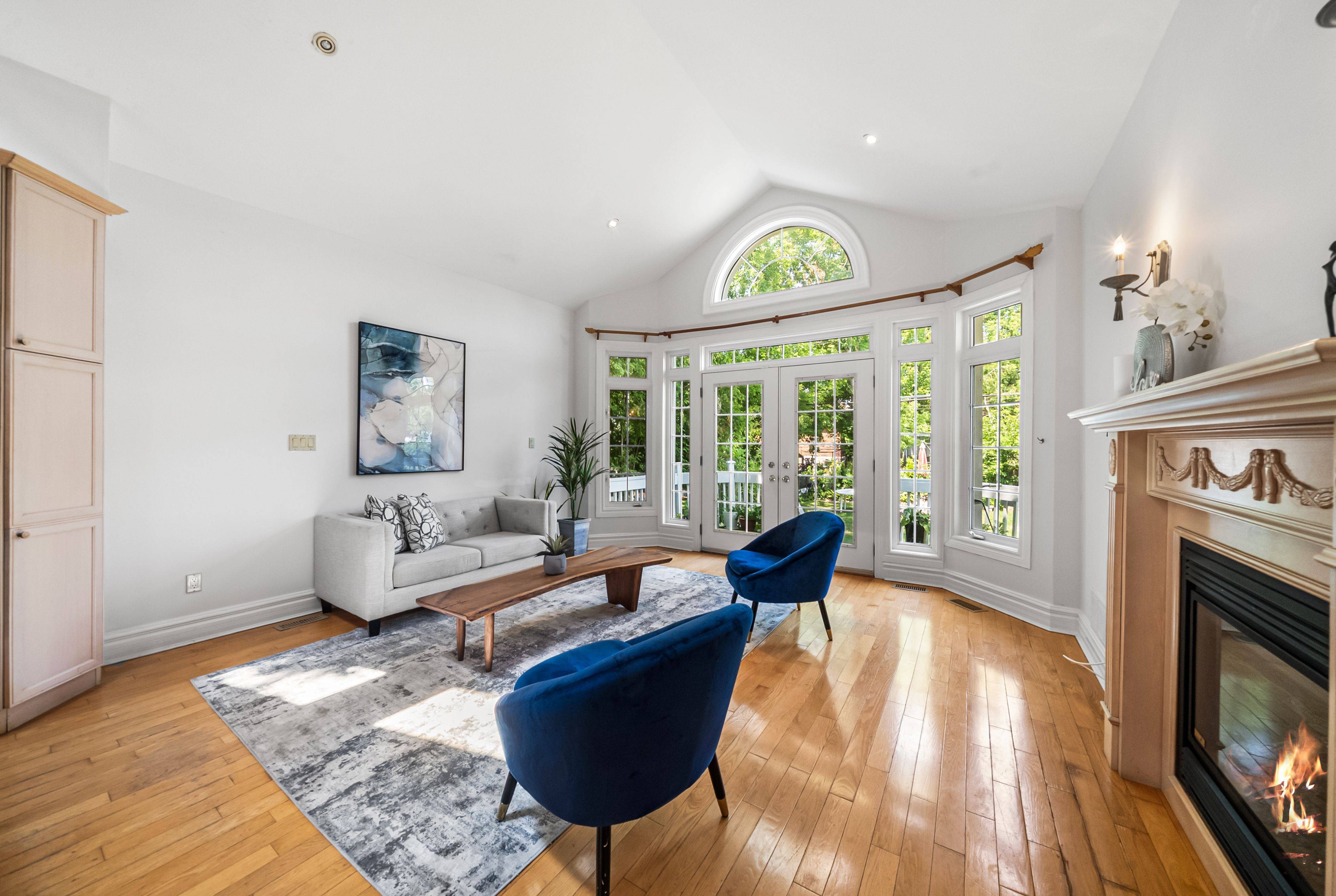 Toronto C14, ON M2M 2V1,24 Abitibi AVE