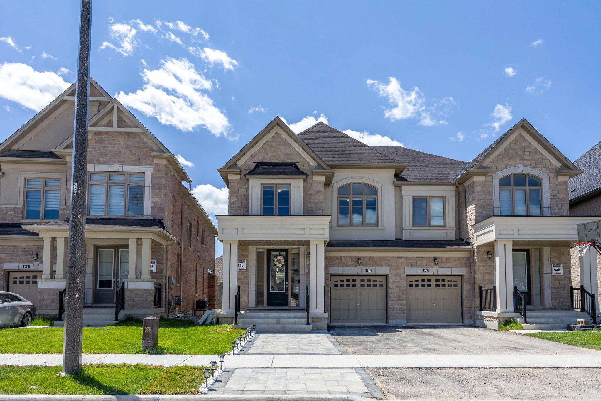 East Gwillimbury, ON L9N 0V7,148 Silk Twist DR