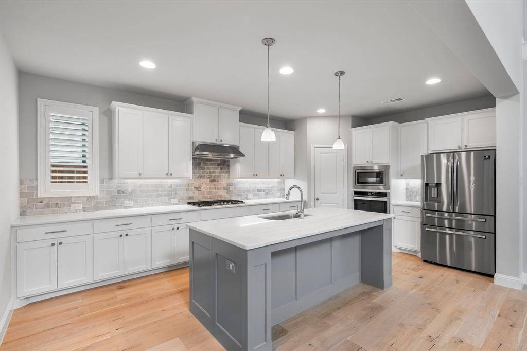 Carrollton, TX 75010,1733 Dartmoor Drive