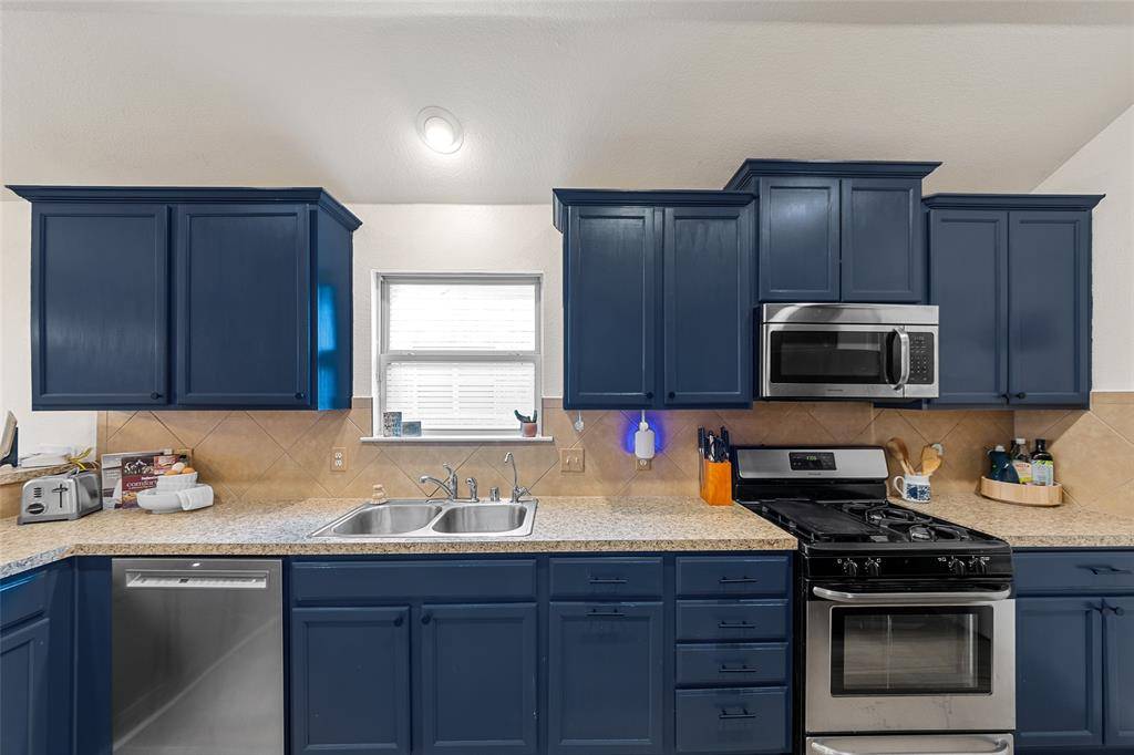 Van Alstyne, TX 75495,1514 Greenbrier Drive