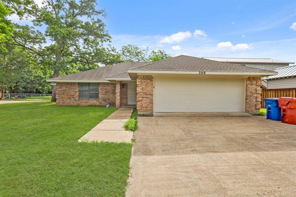 Farmersville, TX 75442,208 Jouette Street