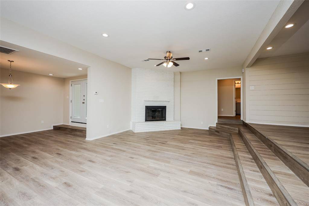 Dallas, TX 75238,9410 Fieldcrest Drive