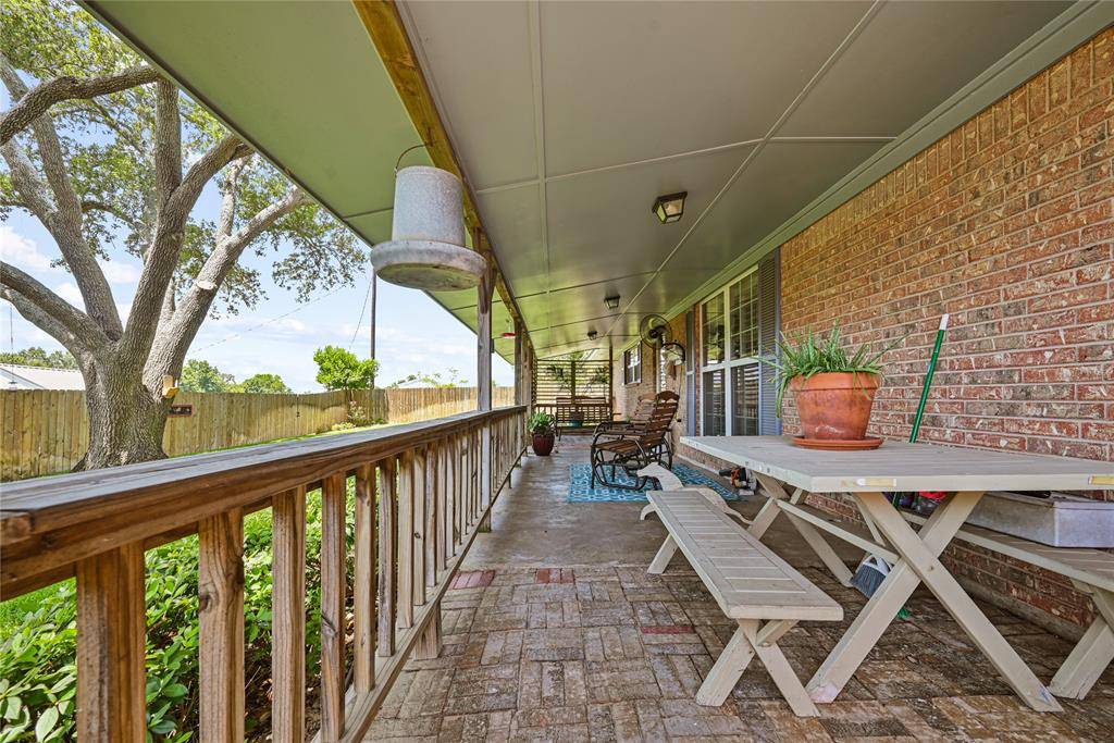 Athens, TX 75752,9111 County Road 3817
