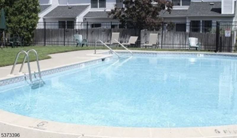Pompton Lakes Boro, NJ 07442,3 Iron Forge Sq #3