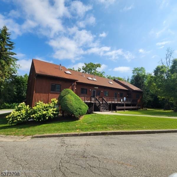 Vernon Twp., NJ 07462,1 Snowbird Ct #5