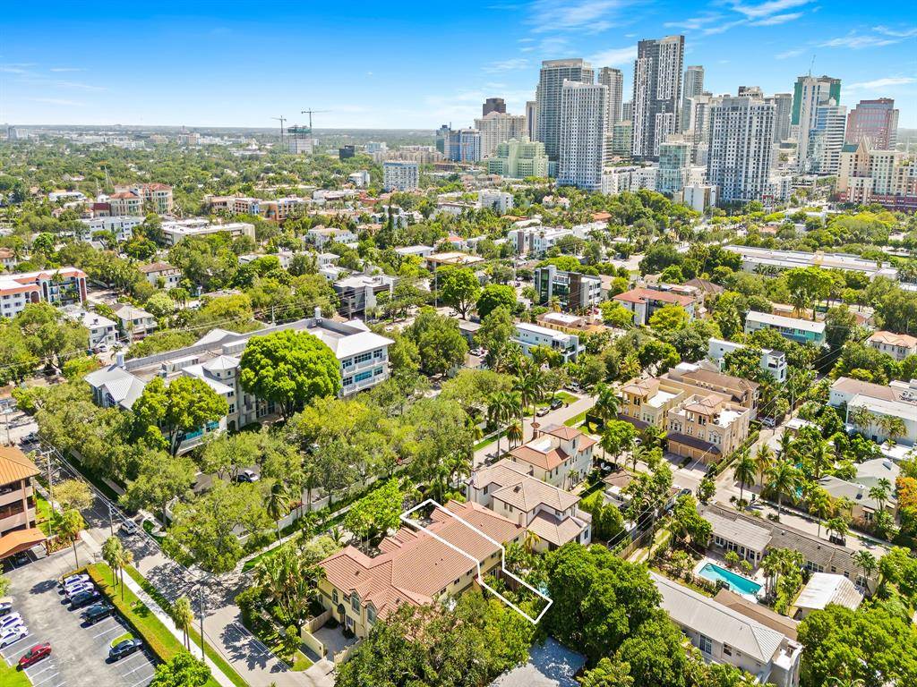 Fort Lauderdale, FL 33301,1315 NE 1st St #2