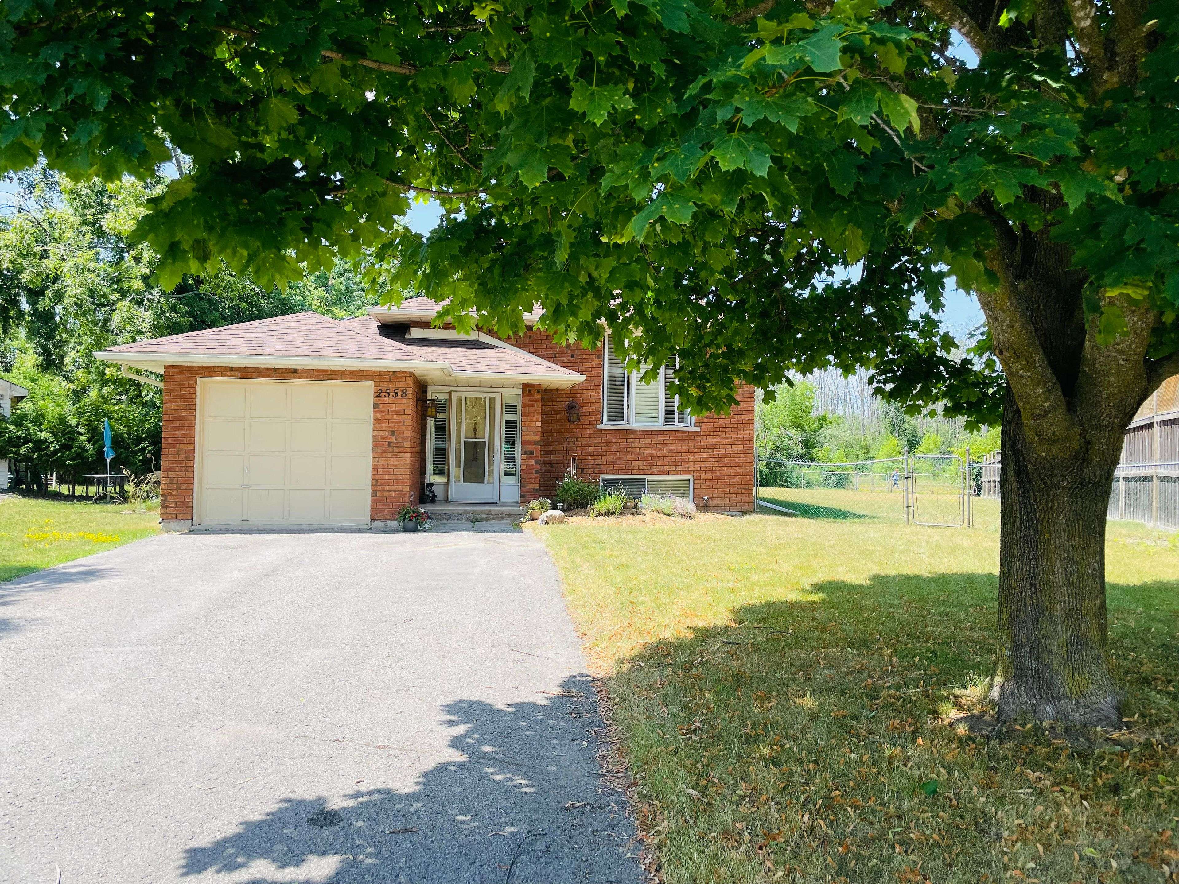 Peterborough East, ON K9L 1X2,2558 Foxmeadow RD