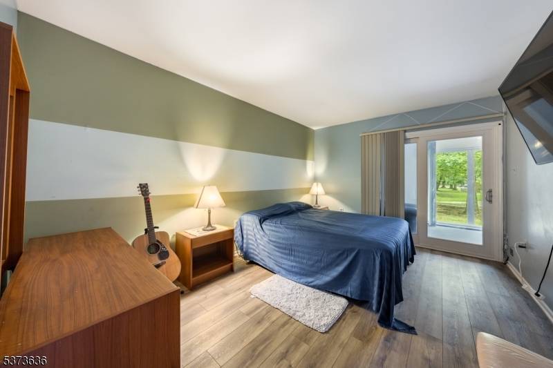 North Brunswick Twp., NJ 08902,276 Constitution Cir