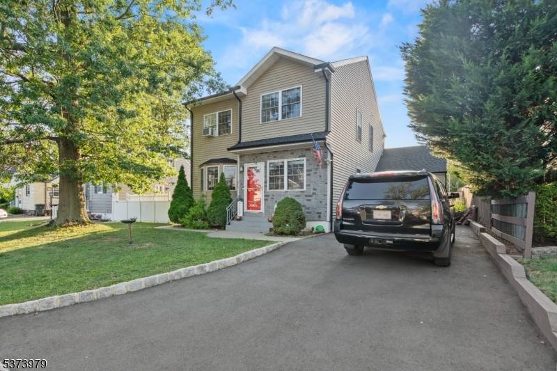 Woodbridge Twp., NJ 07001,25 Livingston Ave