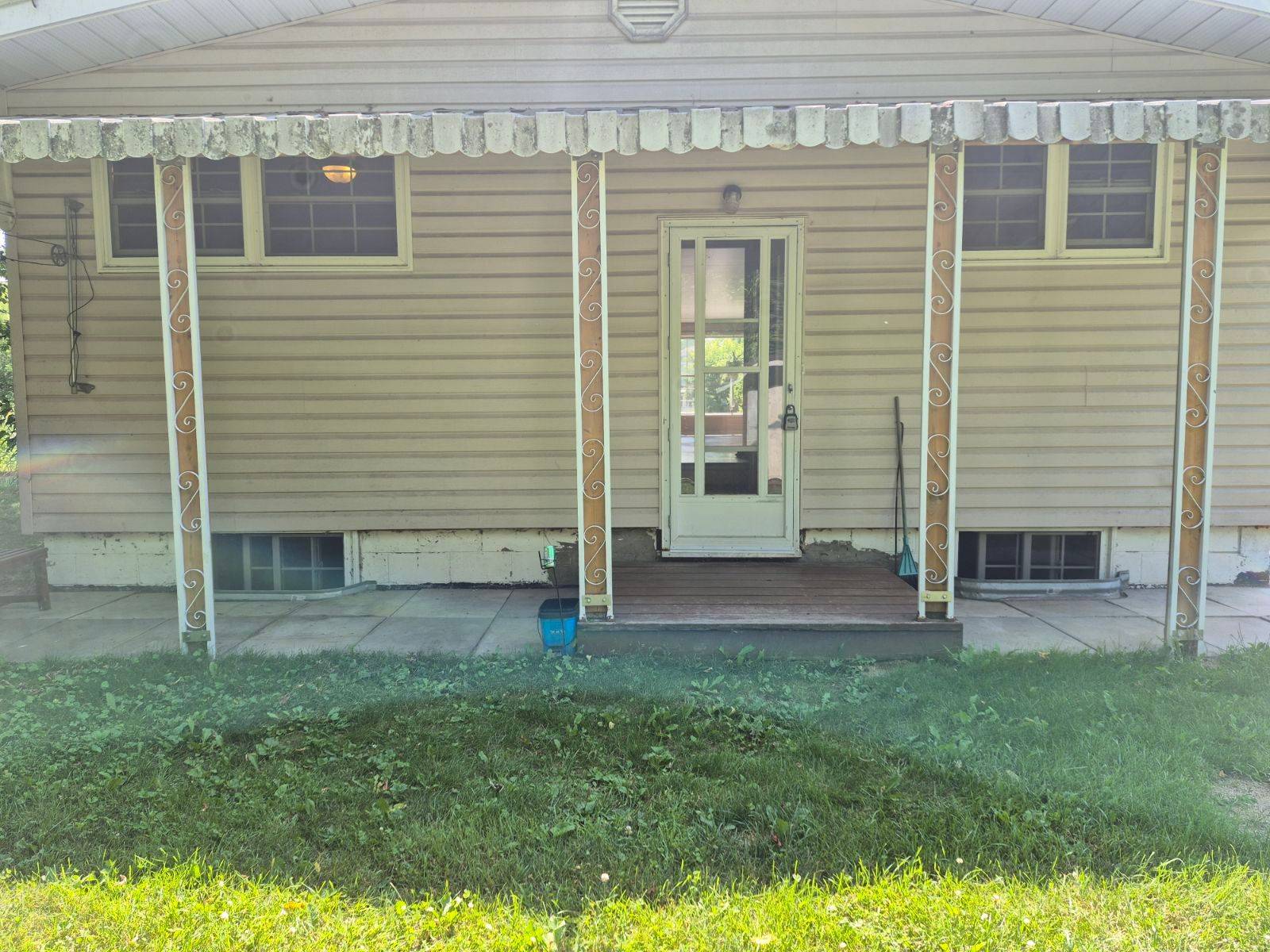 Madawaska Valley, ON K0J 1B0,72 Kelly ST