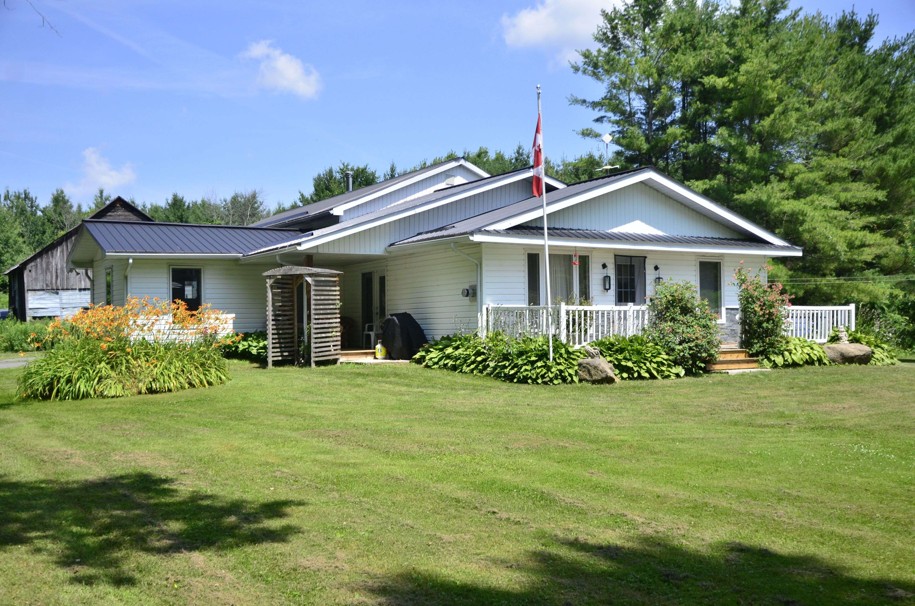 South Dundas, ON K0E 1K0,10355 Broken Second RD W