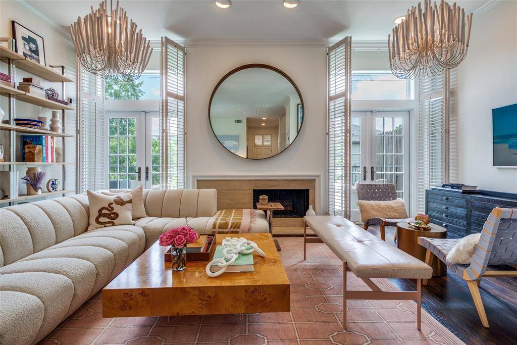Dallas, TX 75219,3940 Hawthorne Avenue #7
