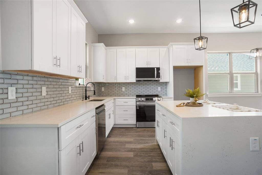 Granbury, TX 76048,5859 Black Pine Circle
