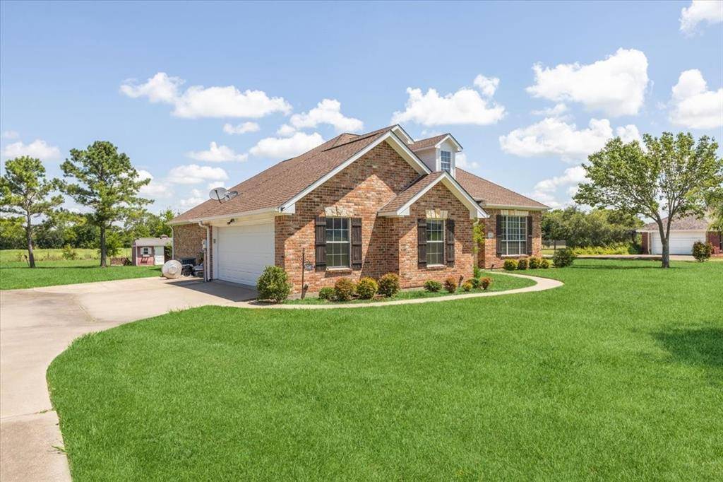 Oak Ridge, TX 75142,1062 Savannah Lane
