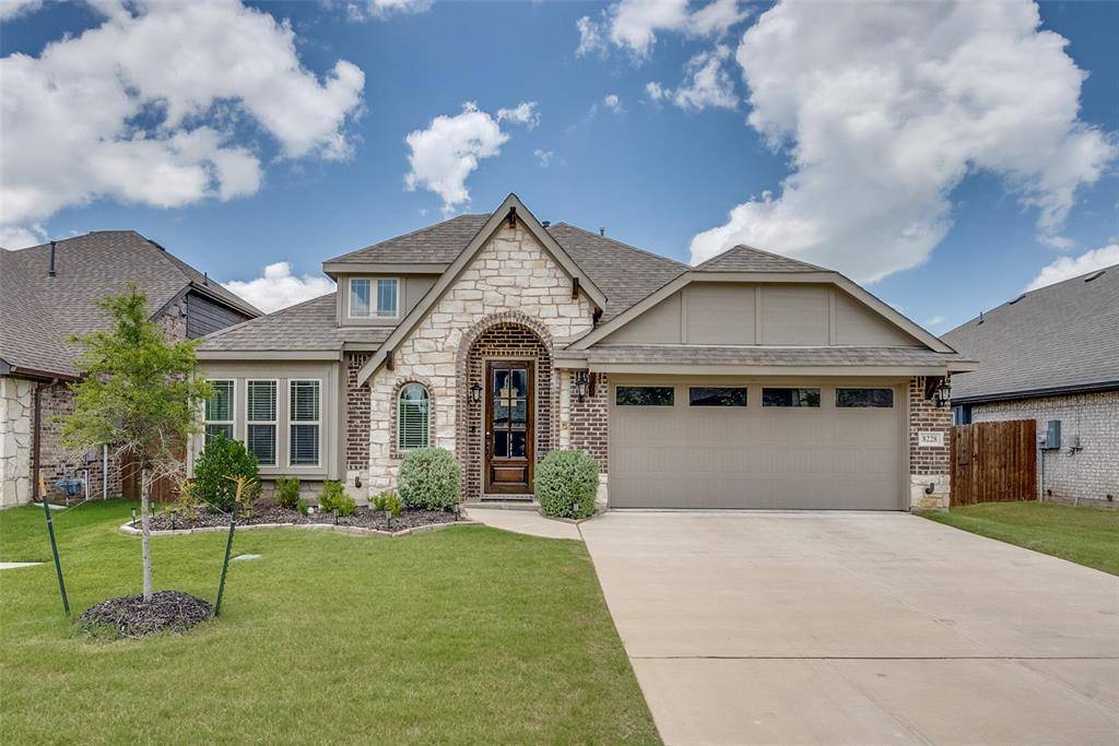 Godley, TX 76044,8228 Manx Point