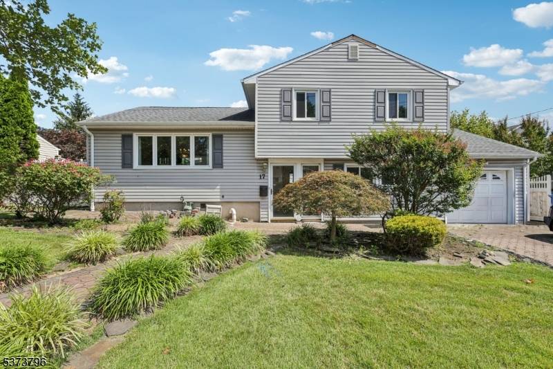 Woodbridge Twp., NJ 08830,17 Aberdeen Ave