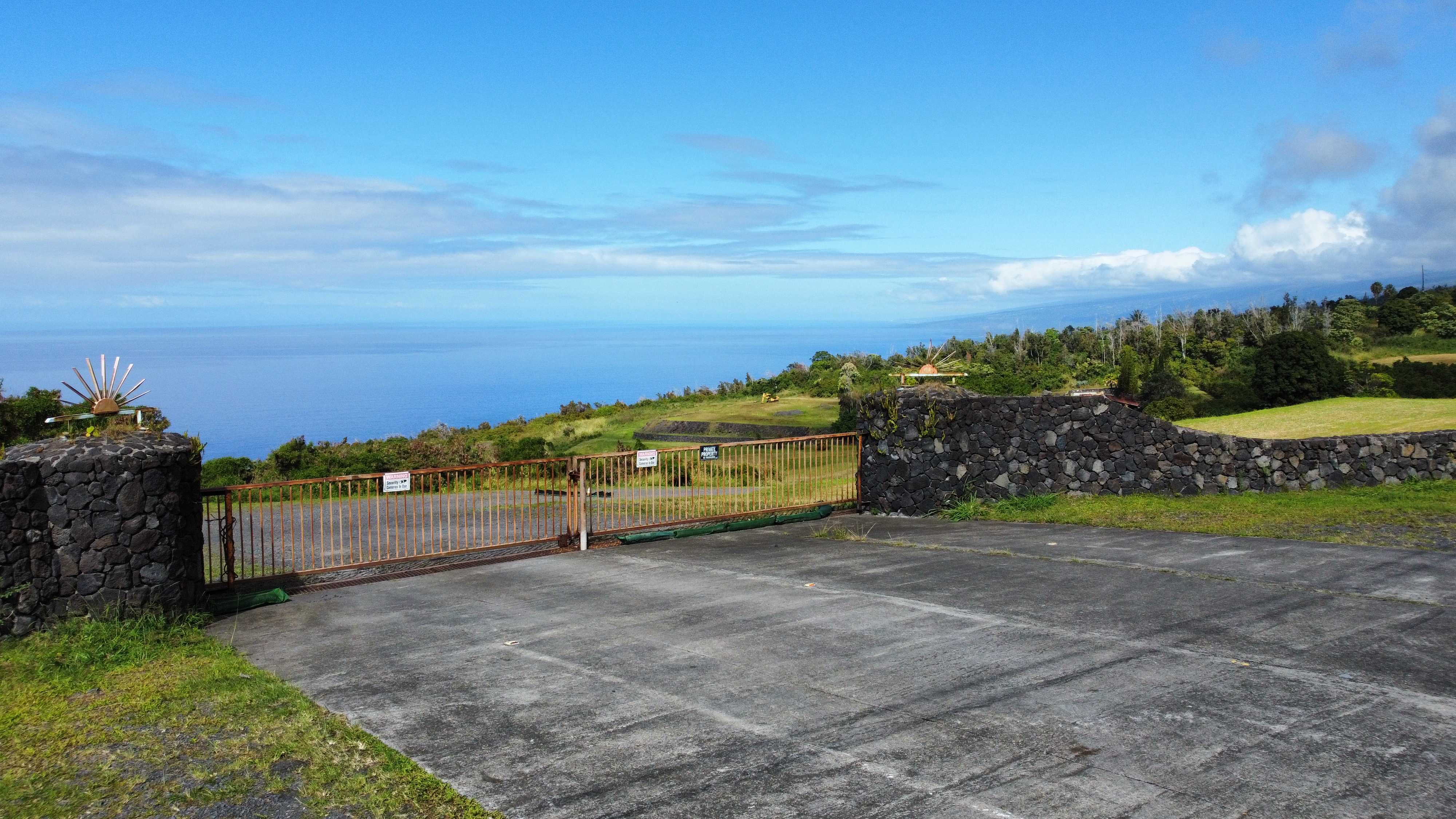 Captain Cook, HI 96704,87-1815 OPIHIHALE ST