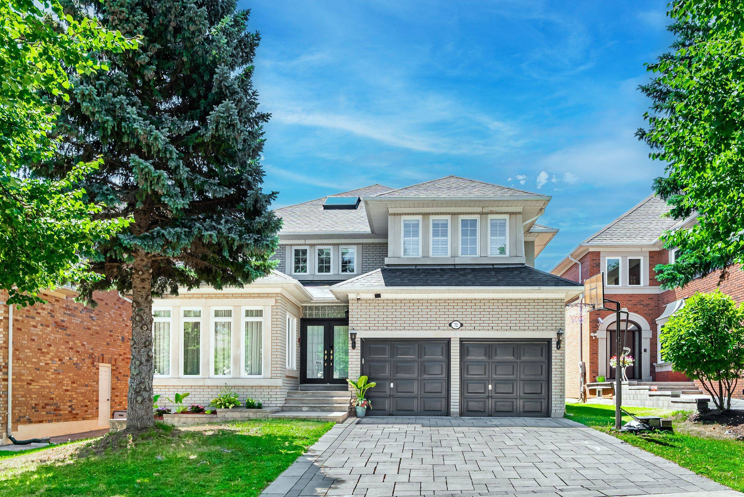 Richmond Hill, ON L4B 4A1,72 Cassandra CRES
