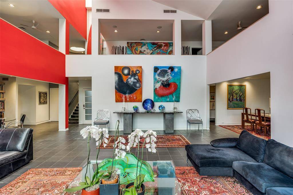 Dallas, TX 75229,10406 Crestover Drive
