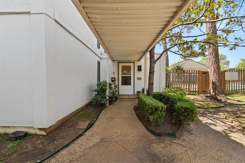 Denton, TX 76205,408 Hollyhill Lane