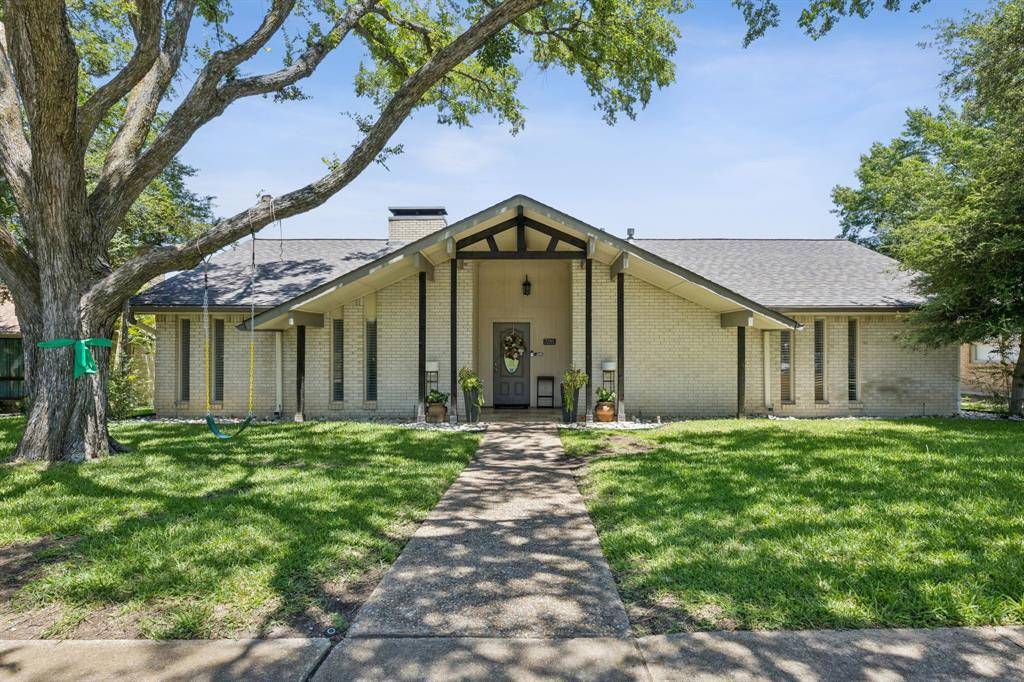 Dallas, TX 75248,7741 El Santo Lane