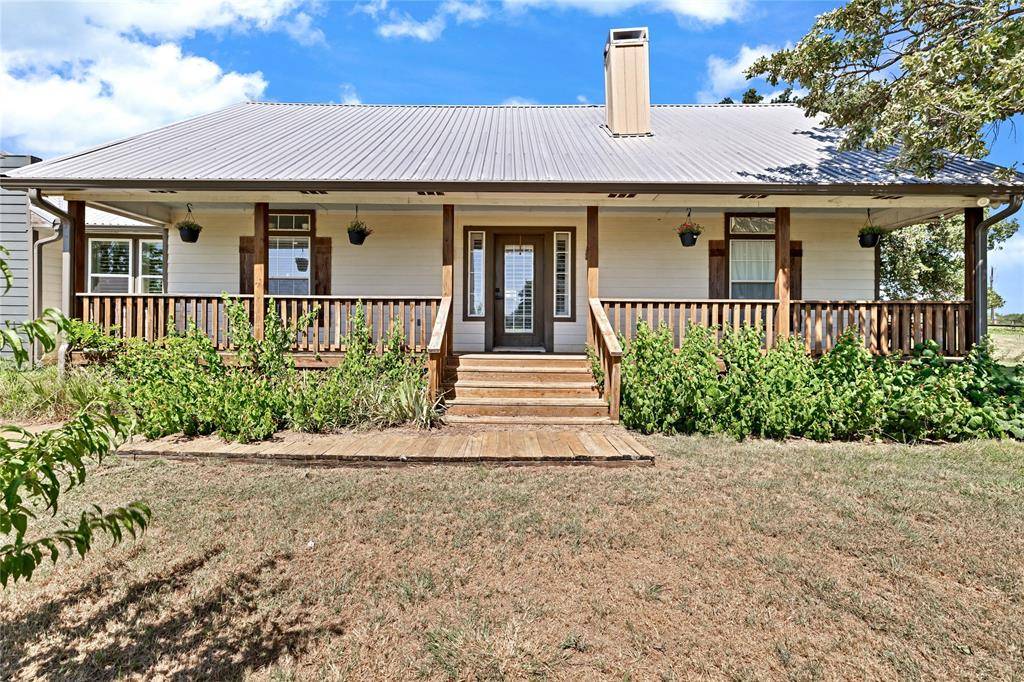 Collinsville, TX 76233,213 County Road 245
