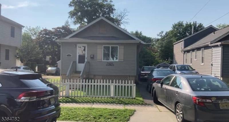 Rahway City, NJ 07065,2158 Price St