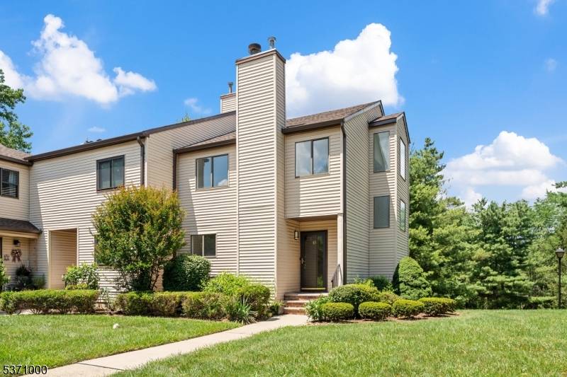Raritan Twp., NJ 08822,15 Cedar Ct