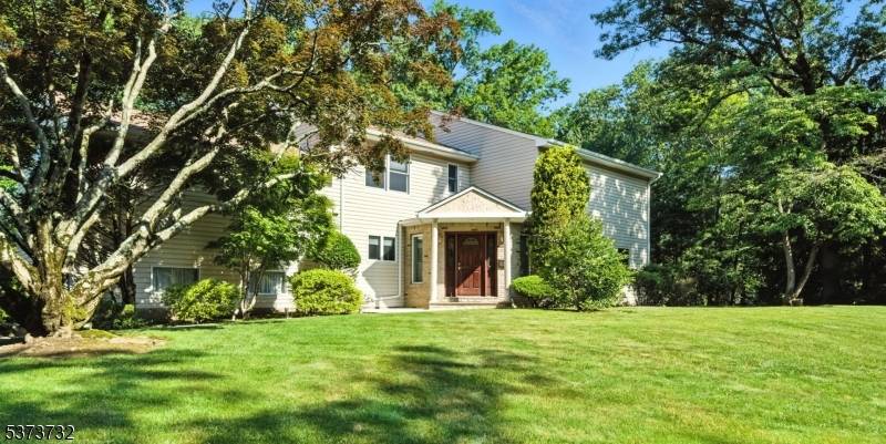 Hillsdale Boro, NJ 07642,7 Stony Ridge Dr