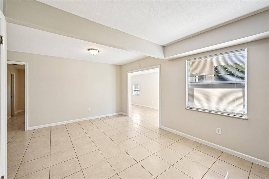 West Palm Beach, FL 33411,5031 Royal Palm Beach Blvd